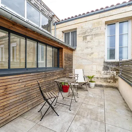 Superbe Avec Terrasse En Centre *
