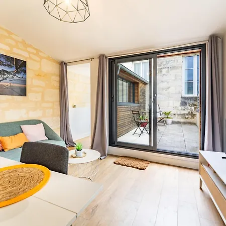 Superbe Avec Terrasse En Centre 아파트 *