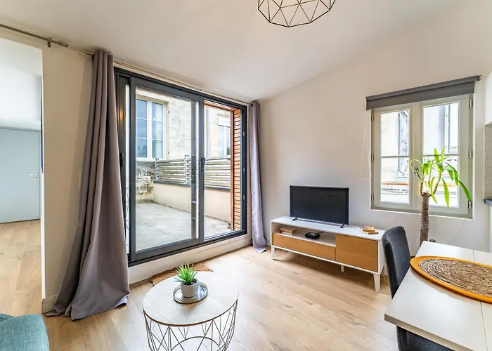 Superbe Avec Terrasse En Centre